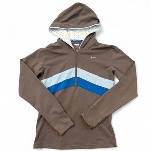 Nike Women’s Running Jacket Hooded 1/4 Zip Gray Blue Chevron Stripe Medium